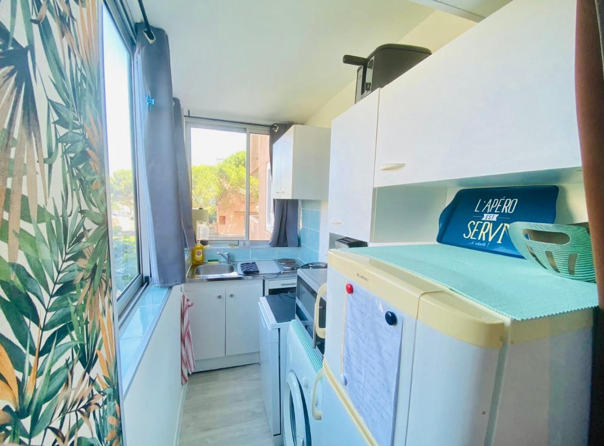 Appartement Proche Mer Avec Piscine Et Parking Fleury  Buitenkant foto
