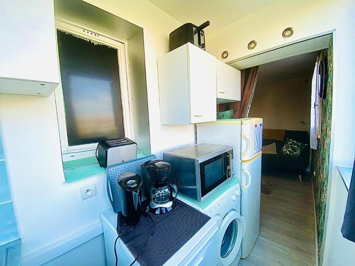 Appartement Proche Mer Avec Piscine Et Parking Fleury  Buitenkant foto