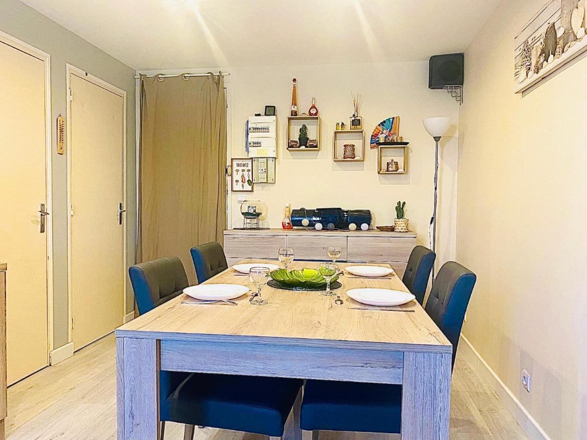 Appartement Proche Mer Avec Piscine Et Parking Fleury  Buitenkant foto